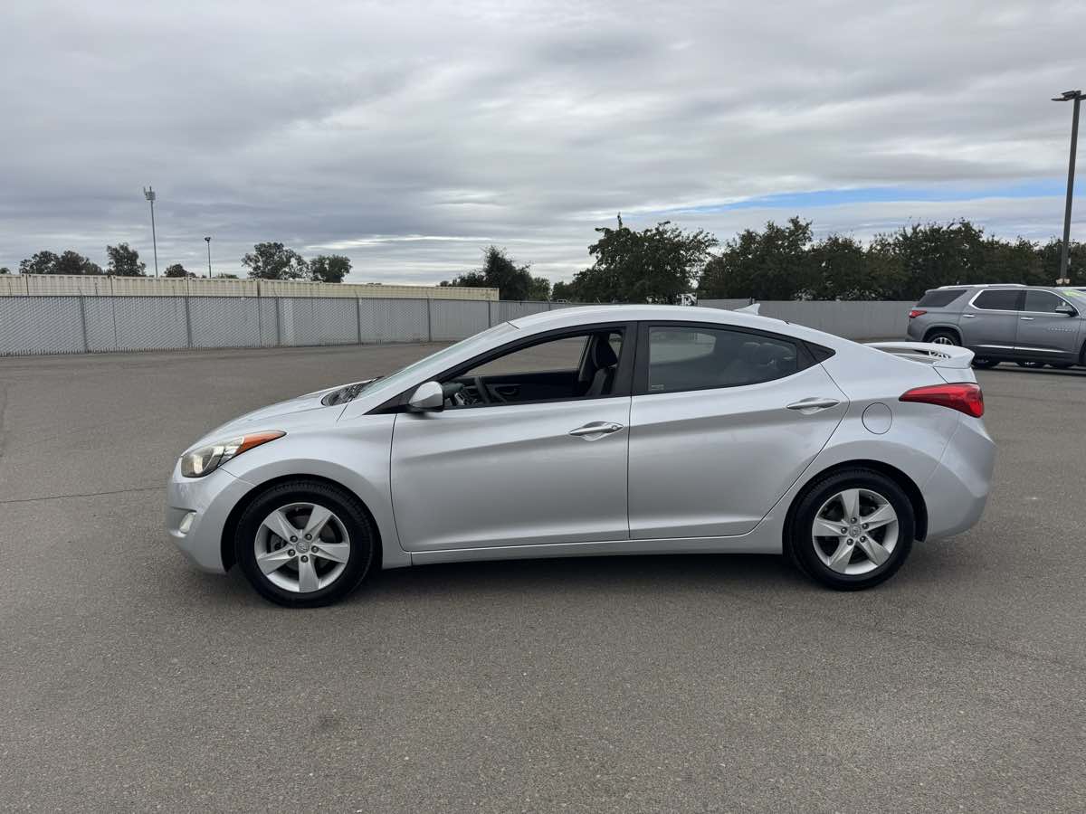 2013 Hyundai Elantra GLS Image 12 of 34