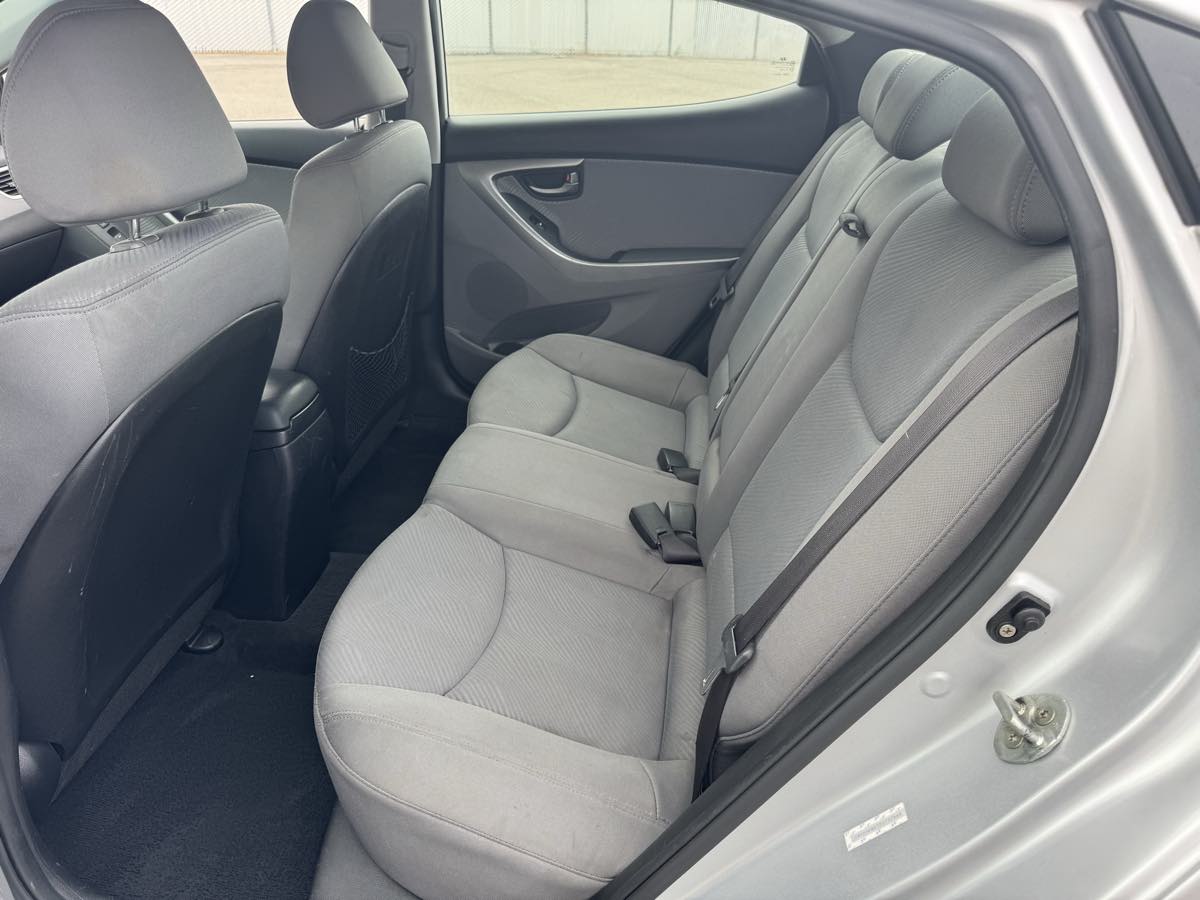 2013 Hyundai Elantra GLS Image 20 of 34