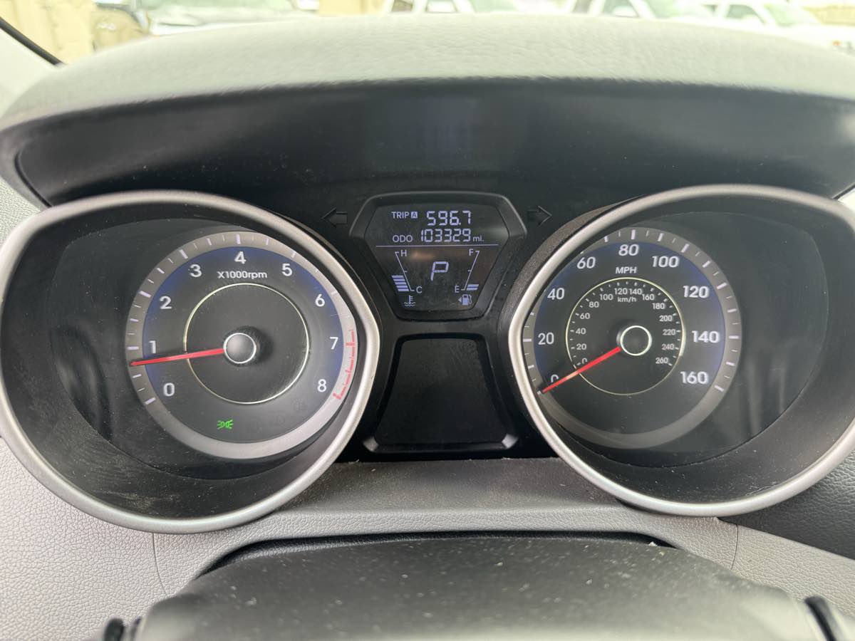 2013 Hyundai Elantra GLS Image 27 of 34