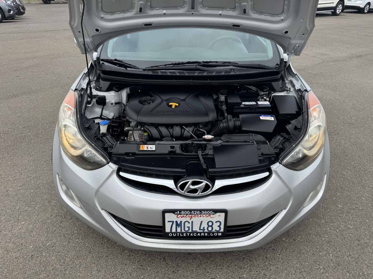 2013 Hyundai Elantra GLS Image 14 of 34
