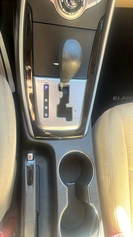 2013 Hyundai Elantra GLS PZEV Image 21 of 32
