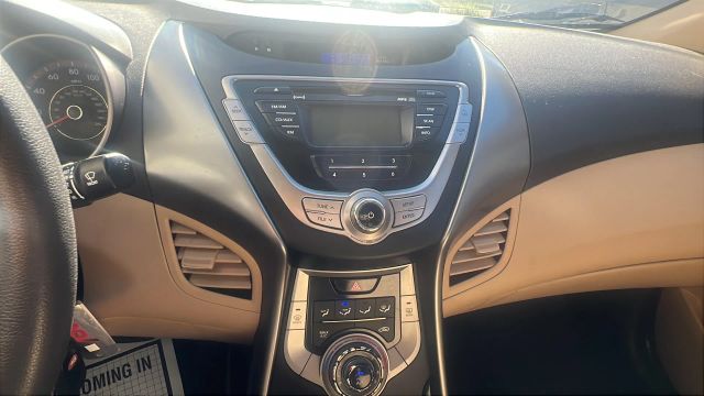 2013 Hyundai Elantra GLS PZEV Image 29 of 32
