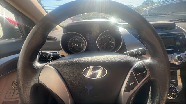 2013 Hyundai Elantra GLS PZEV Image 27 of 32