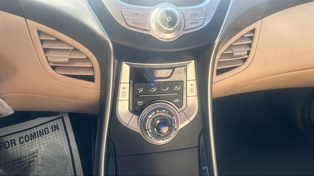 2013 Hyundai Elantra GLS PZEV Image 26 of 32