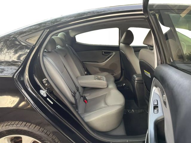 Vehicle image 20 of 24