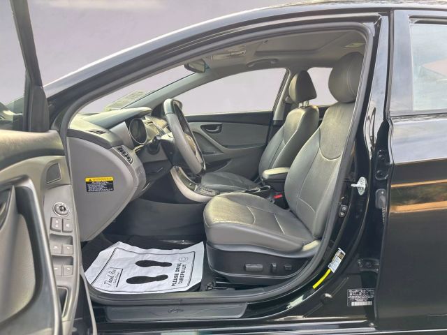 Vehicle image 11 of 24