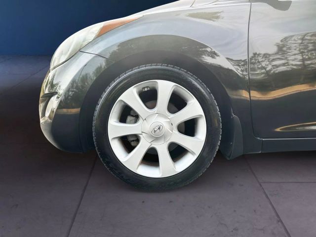 Vehicle image 9 of 24