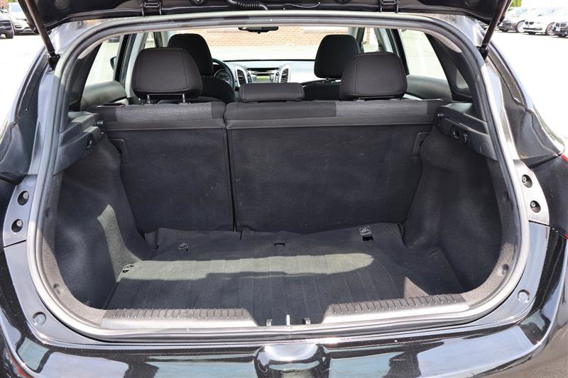 Vehicle image 11 of 30