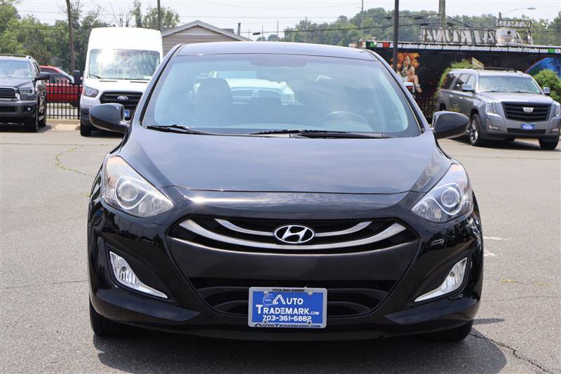 Vehicle image 2 of 30