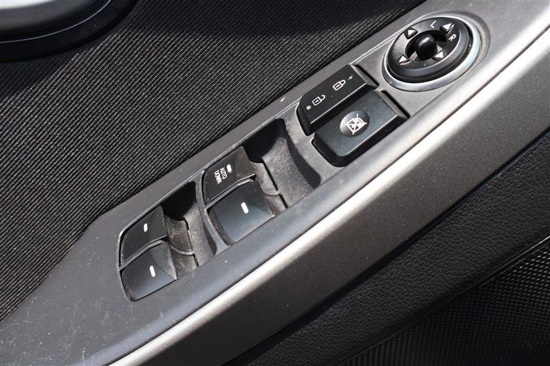 Vehicle image 20 of 30