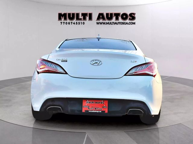 2013 Hyundai Genesis 2.0T Image 9 of 28