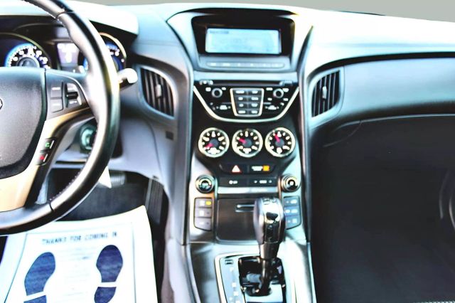 2013 Hyundai Genesis 2.0T Image 28 of 28