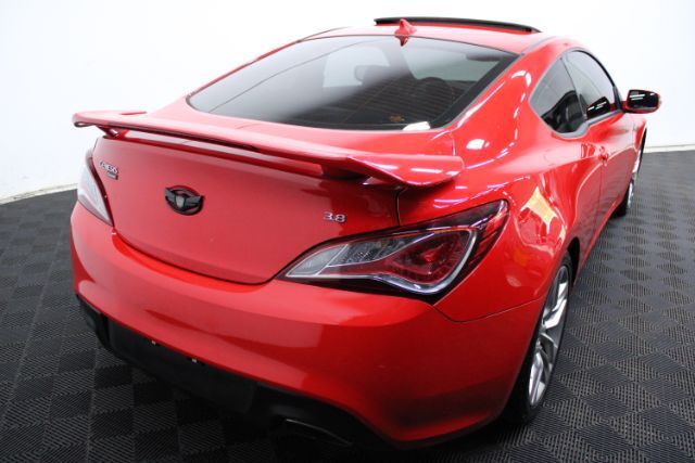 2013 Hyundai Genesis 3.8 Track Image 5 of 24