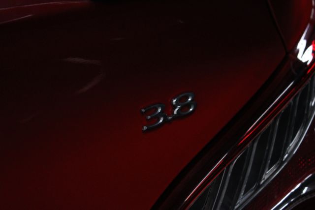 2013 Hyundai Genesis 3.8 Track Image 20 of 24