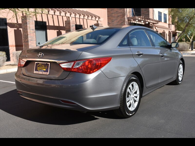 2013 Hyundai Sonata GLS PZEV Image 6 of 50