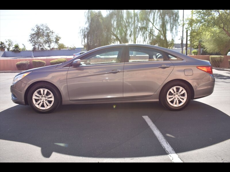 2013 Hyundai Sonata GLS PZEV Image 9 of 50