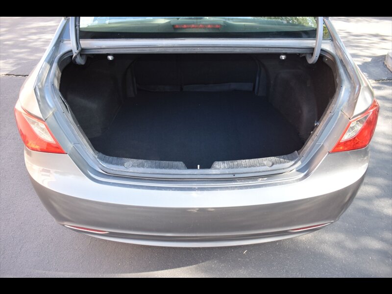 2013 Hyundai Sonata GLS PZEV Image 15 of 50