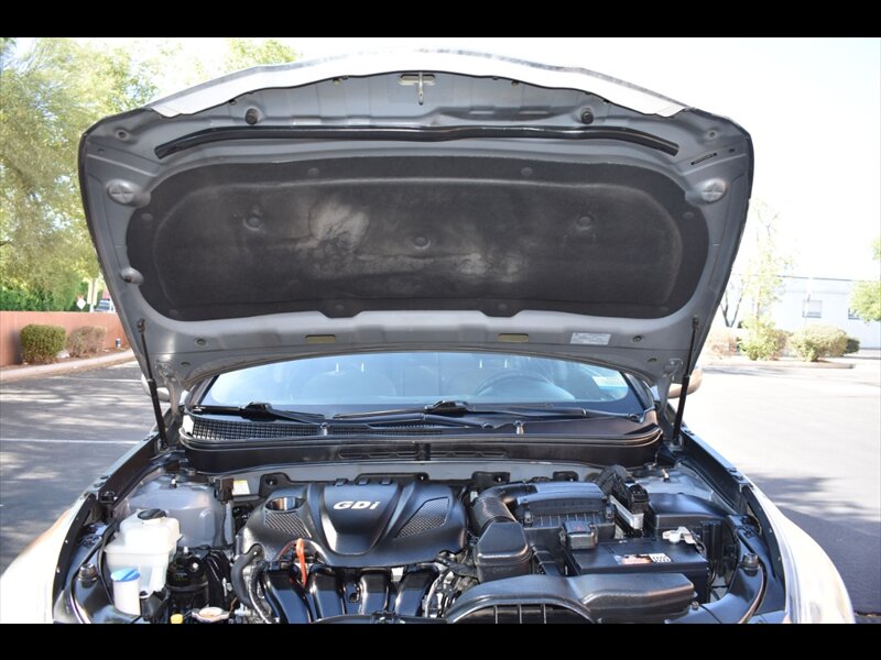 2013 Hyundai Sonata GLS PZEV Image 3 of 50