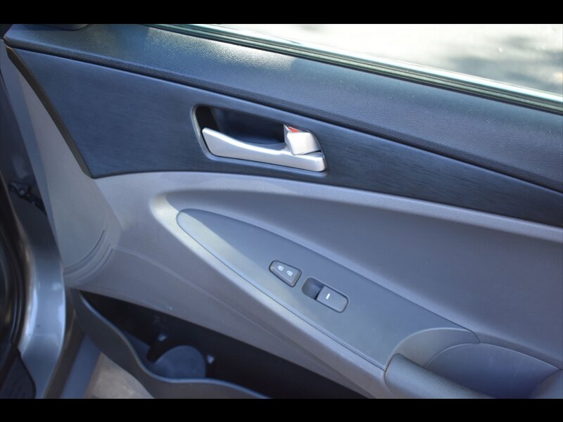 2013 Hyundai Sonata GLS PZEV Image 48 of 50