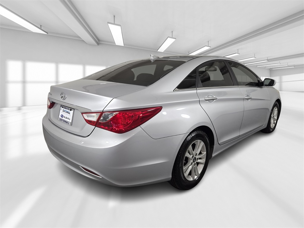 Vehicle image 3 of 29