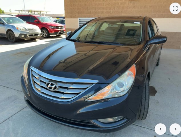 Vehicle image 1 of 3