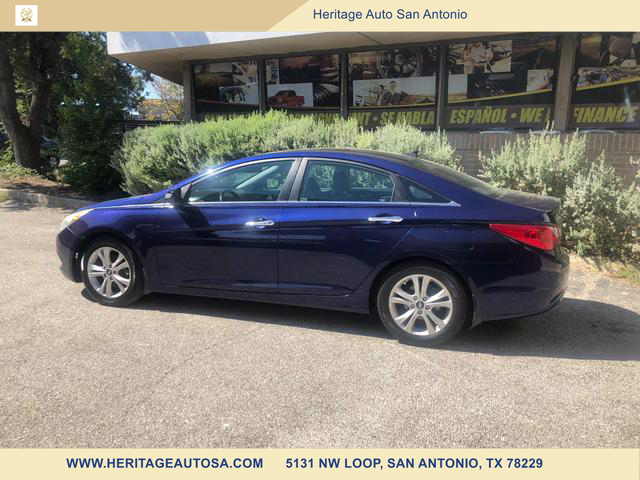 Vehicle image 6 of 13