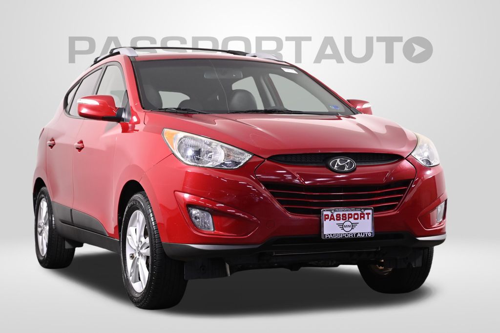2013 Hyundai Tucson GLS Image 3 of 29