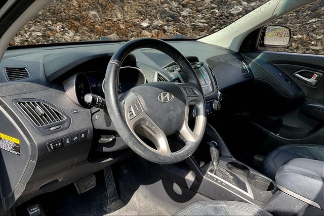 Vehicle image 13 of 33