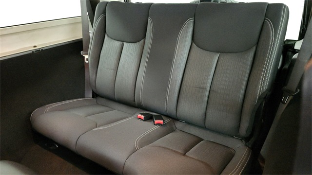 Vehicle image 11 of 29