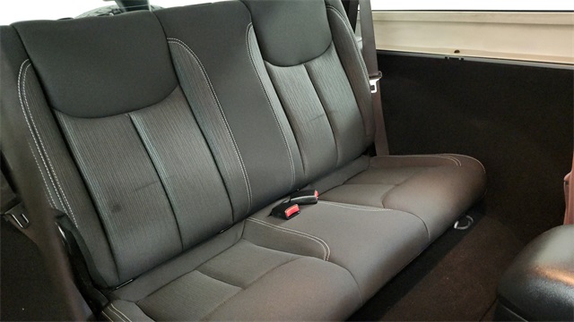 Vehicle image 10 of 29