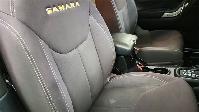 Vehicle image 12 of 29