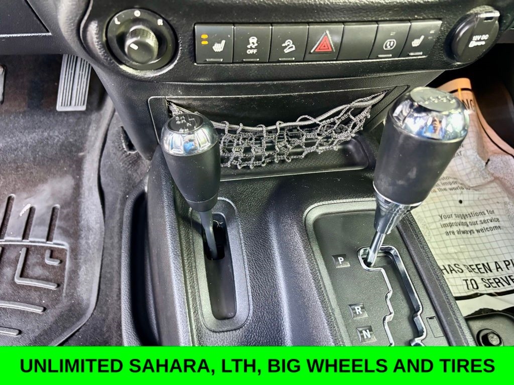 2013 Jeep Wrangler Unlimited Sahara Image 13 of 15
