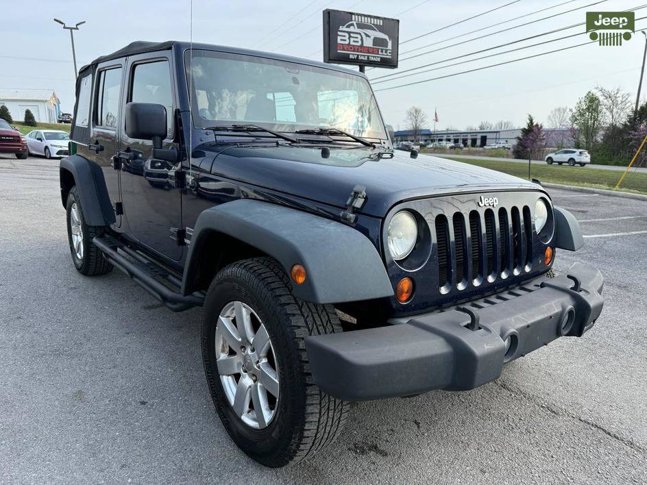 2013 Jeep Wrangler Unlimited Sport Image 3 of 30