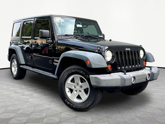 2013 Jeep Wrangler Unlimited Sport Image 3 of 35