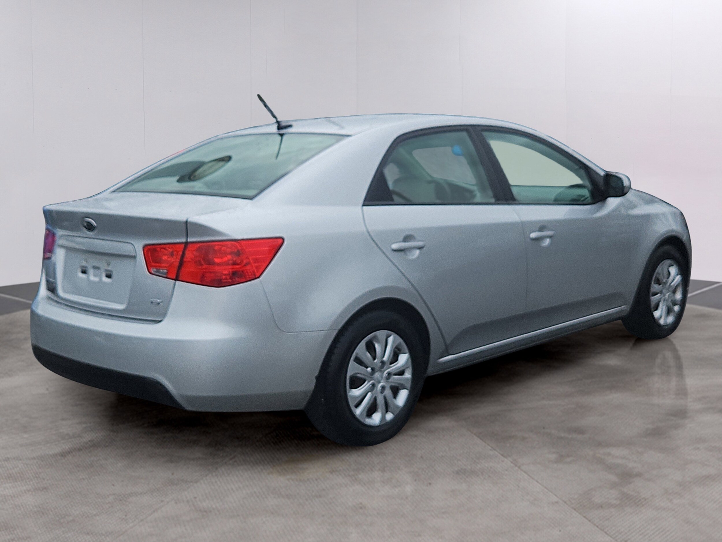 Vehicle image 4 of 27