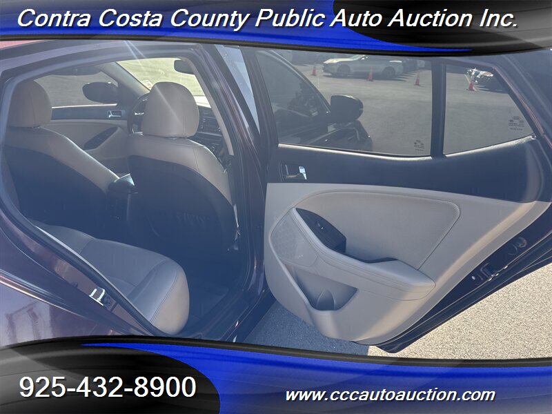 Vehicle image 19 of 28