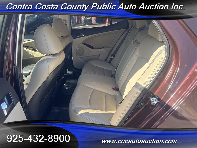Vehicle image 16 of 28