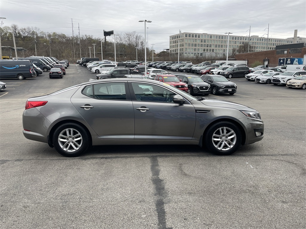 Vehicle image 6 of 18