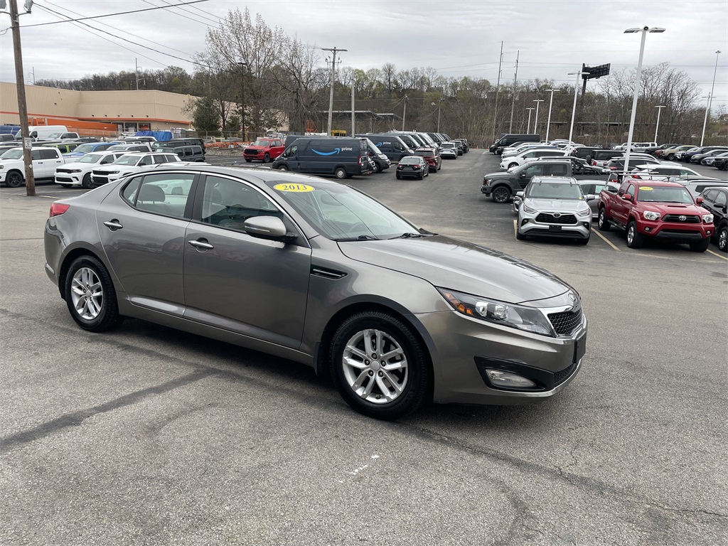 Vehicle image 5 of 18