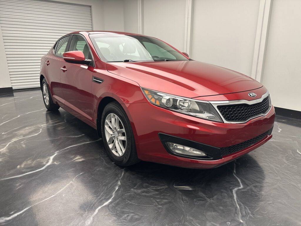 2013 Kia Optima LX Image 2 of 30