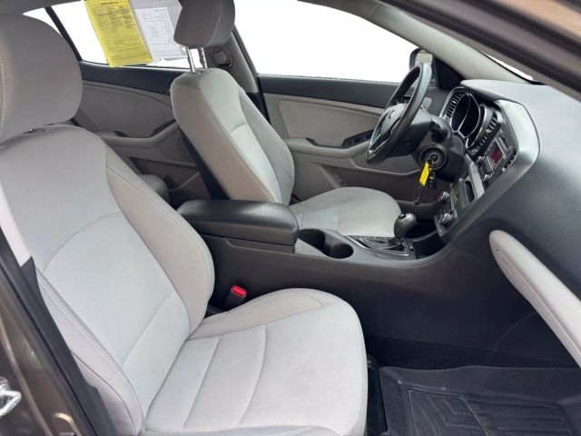 Vehicle image 11 of 25
