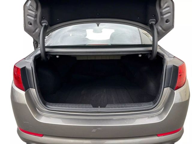 Vehicle image 20 of 25