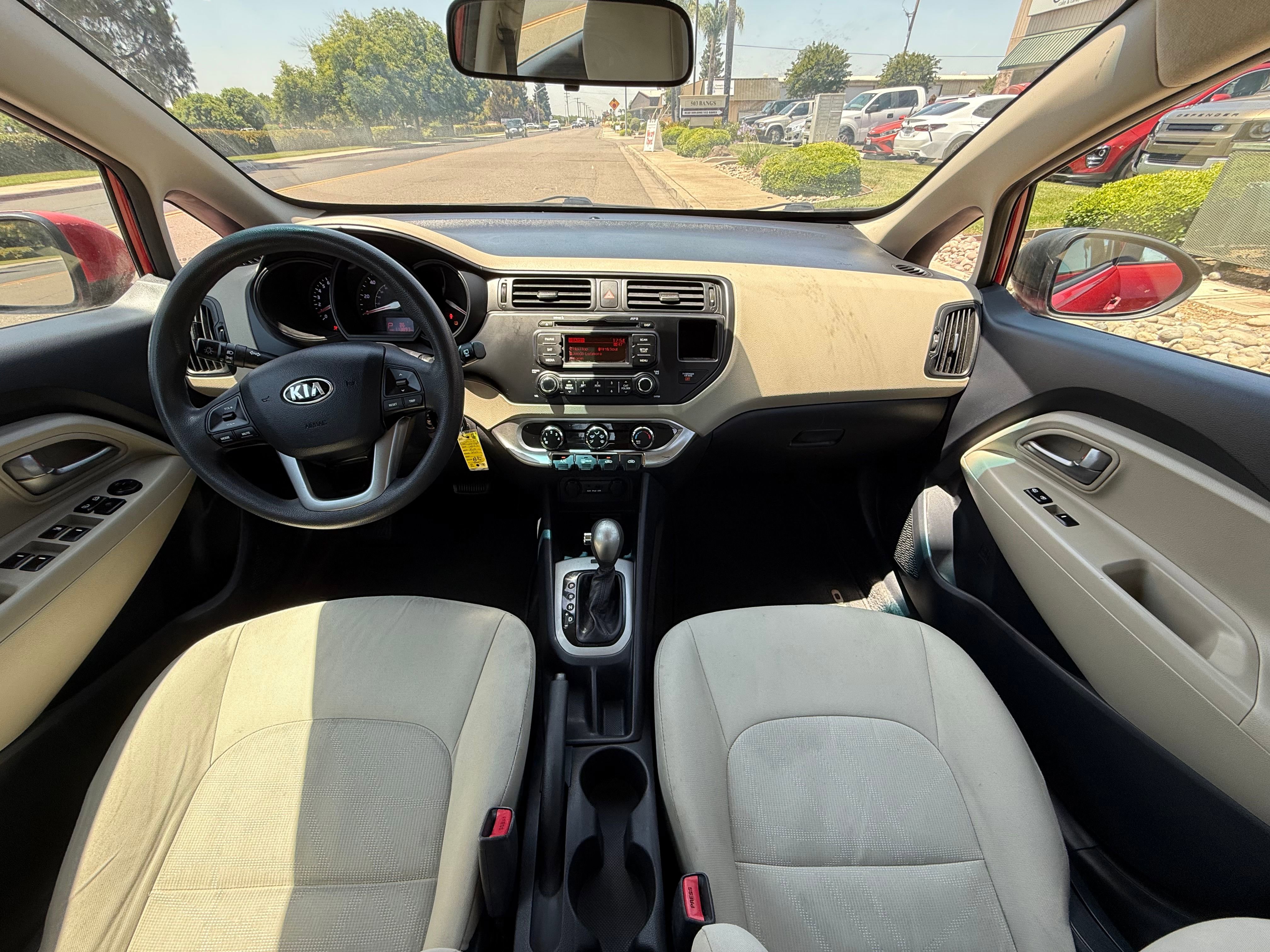 Vehicle image 10 of 20