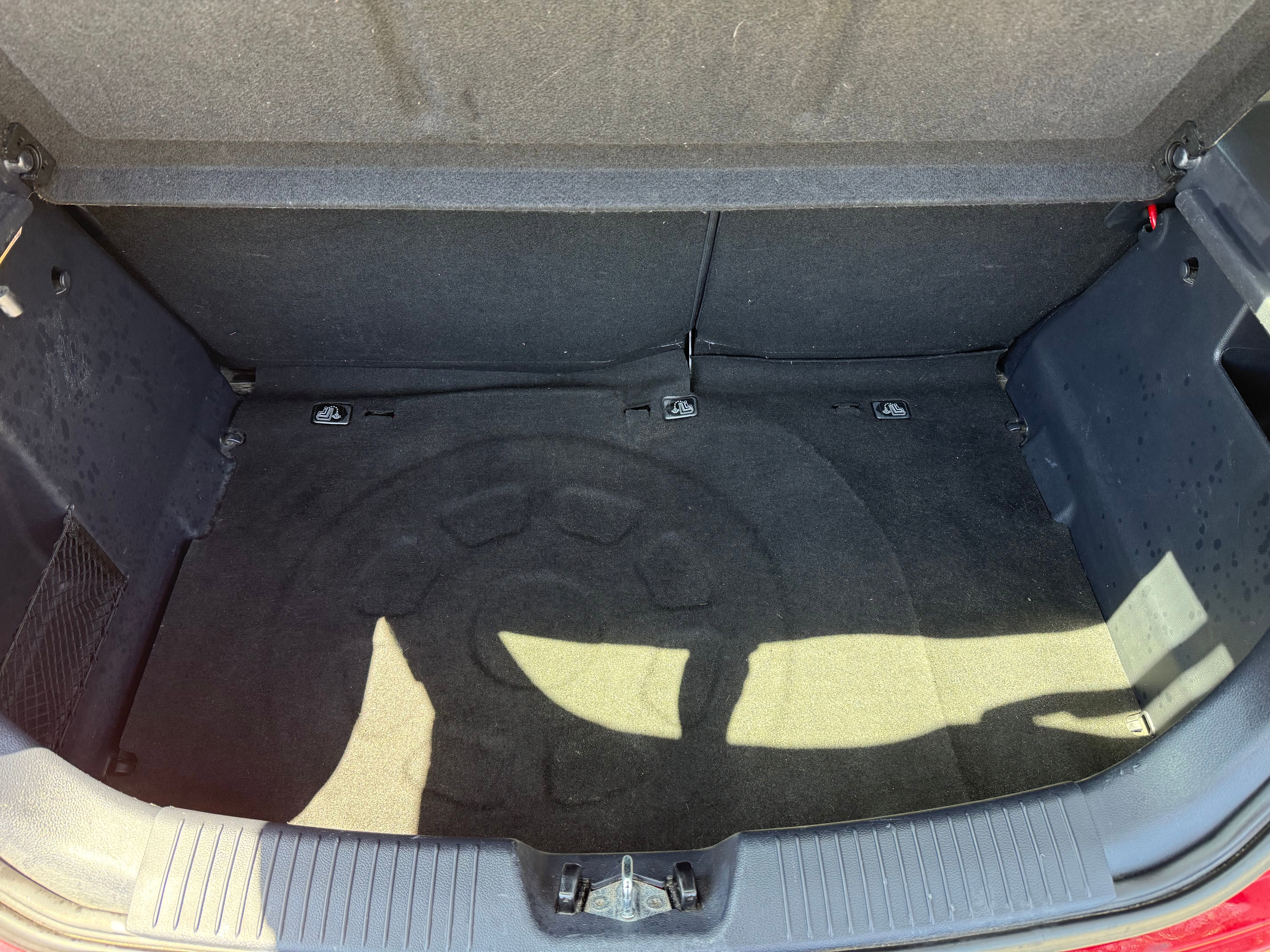 Vehicle image 18 of 20