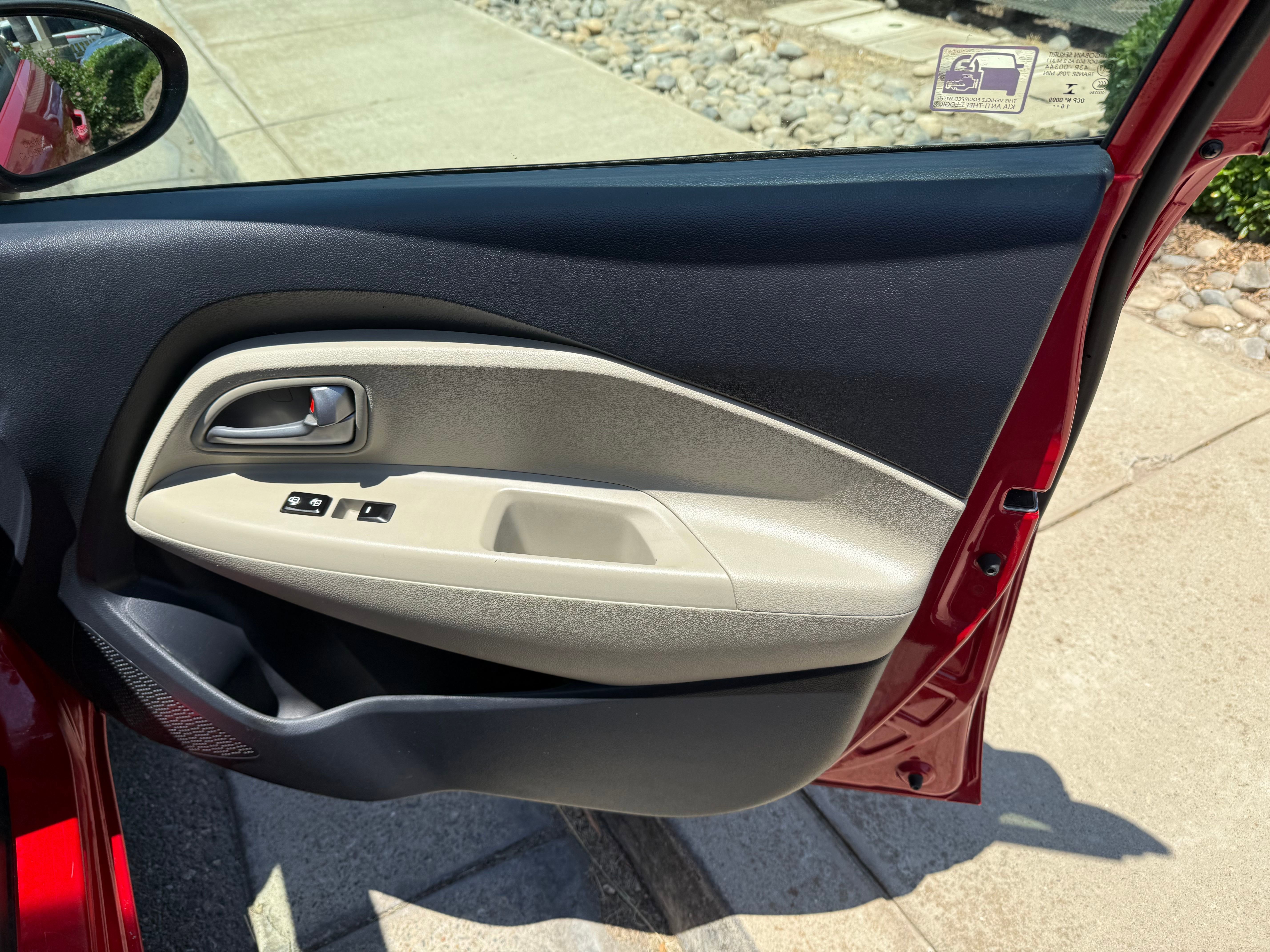 Vehicle image 12 of 20