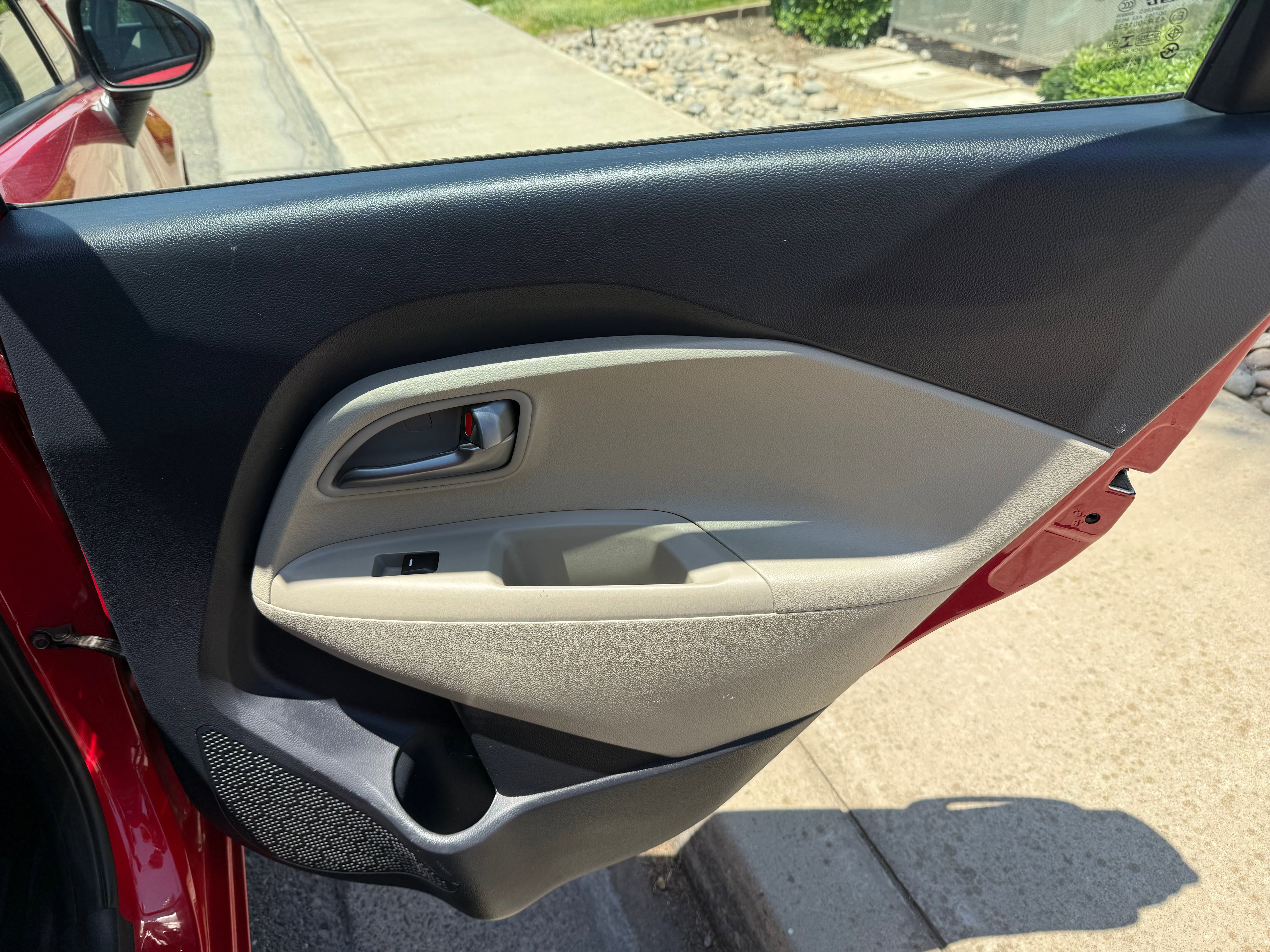 Vehicle image 14 of 20