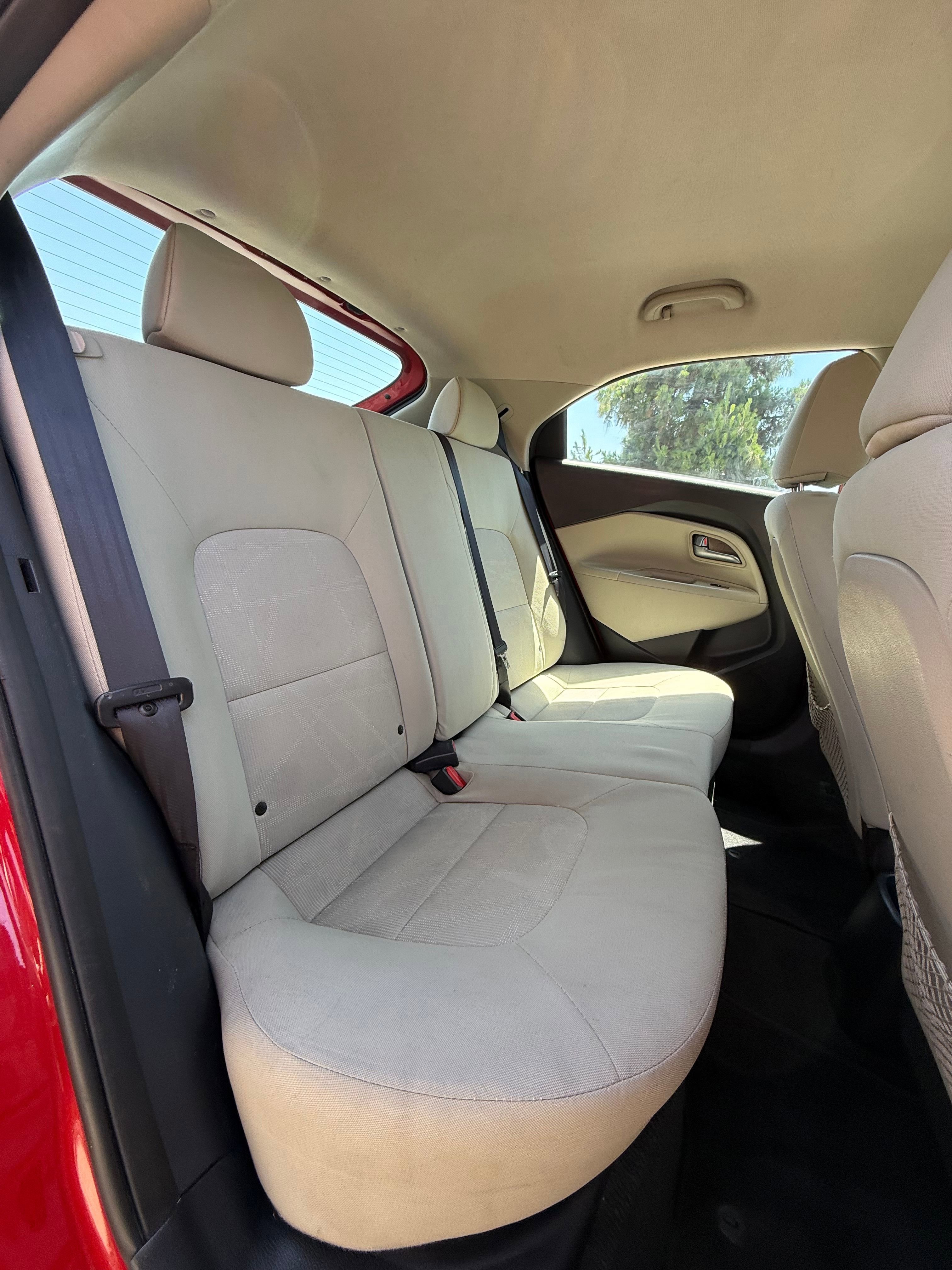 Vehicle image 13 of 20