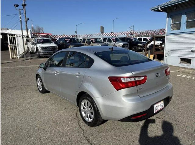 Vehicle image 8 of 13