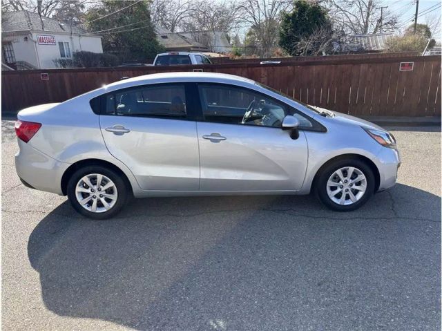 Vehicle image 7 of 13