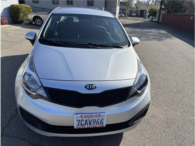 Vehicle image 4 of 13
